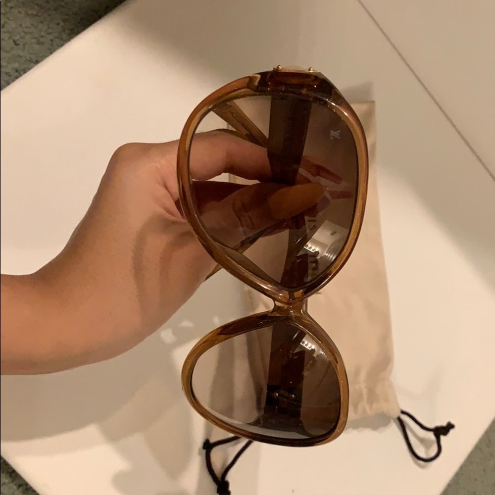 Authentic Louis Vuitton sunglasses